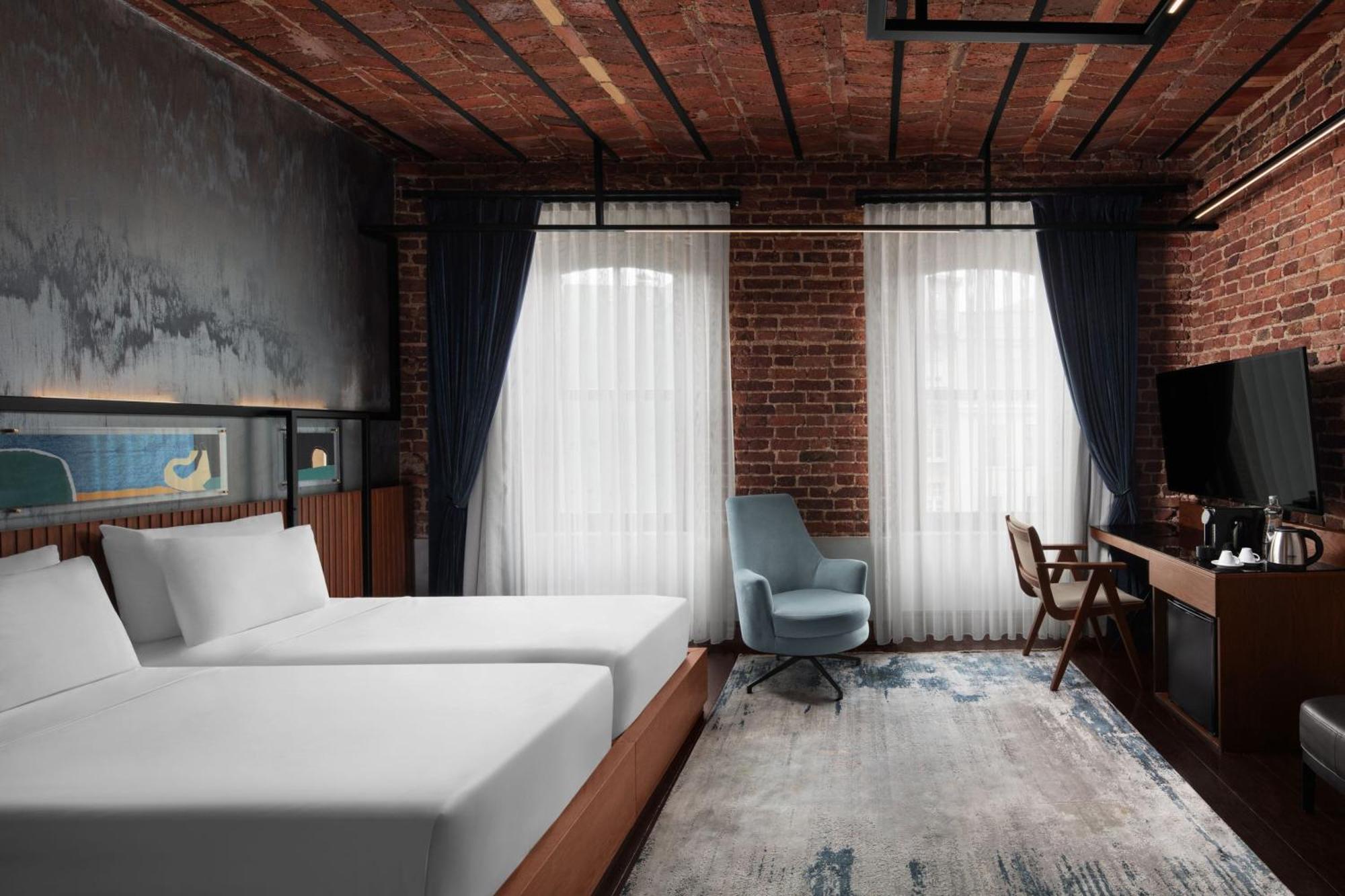 Decamondo Galata, A Tribute Portfolio Hotel 이스탄불 외부 사진 A room at the hotel