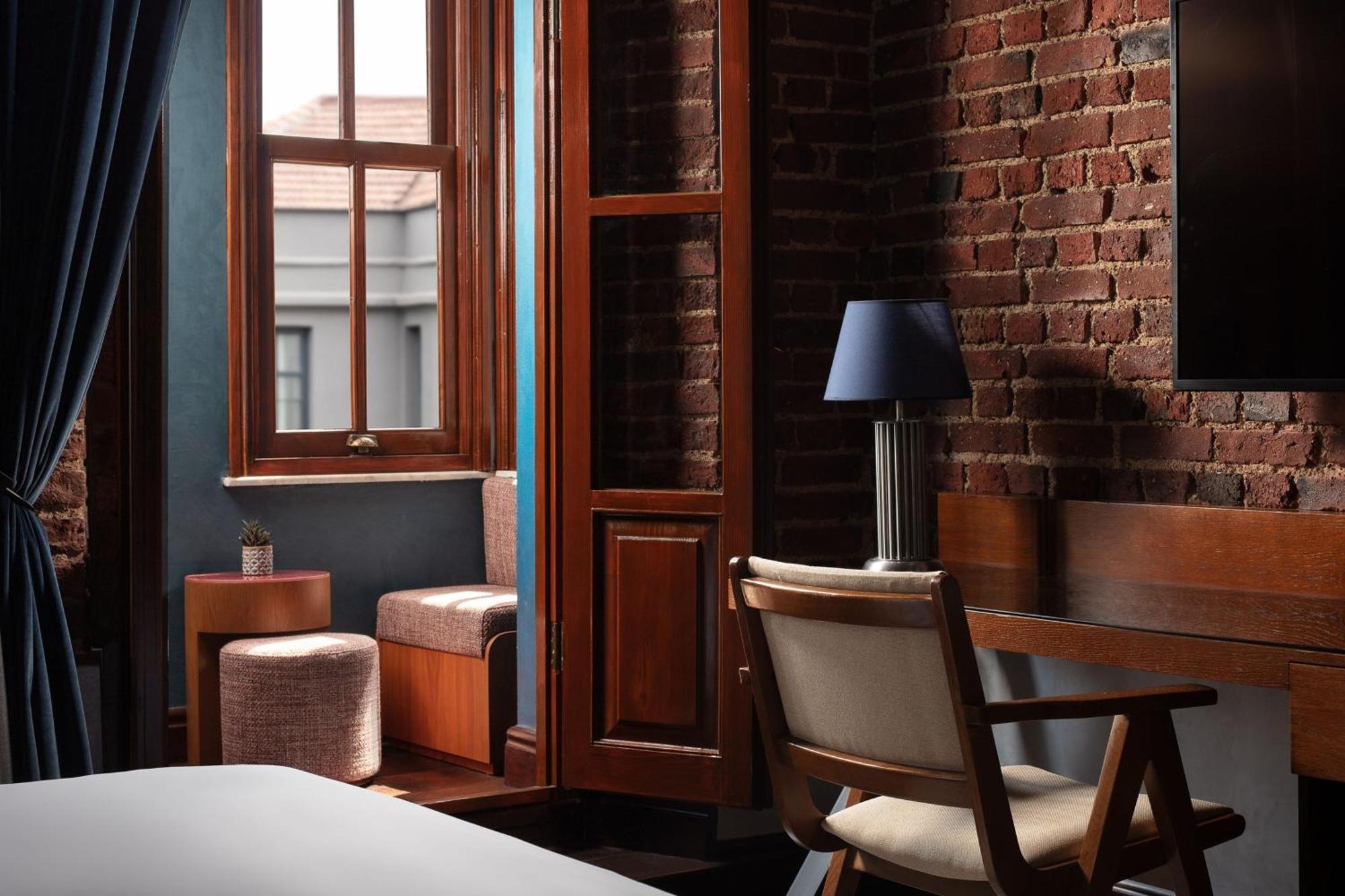 Decamondo Galata, A Tribute Portfolio Hotel 이스탄불 외부 사진 A room at the hotel
